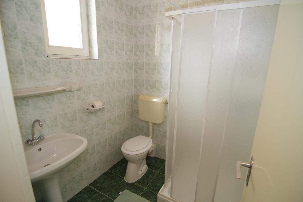 Villa Hedi Dunakiliti Δωμάτιο φωτογραφία