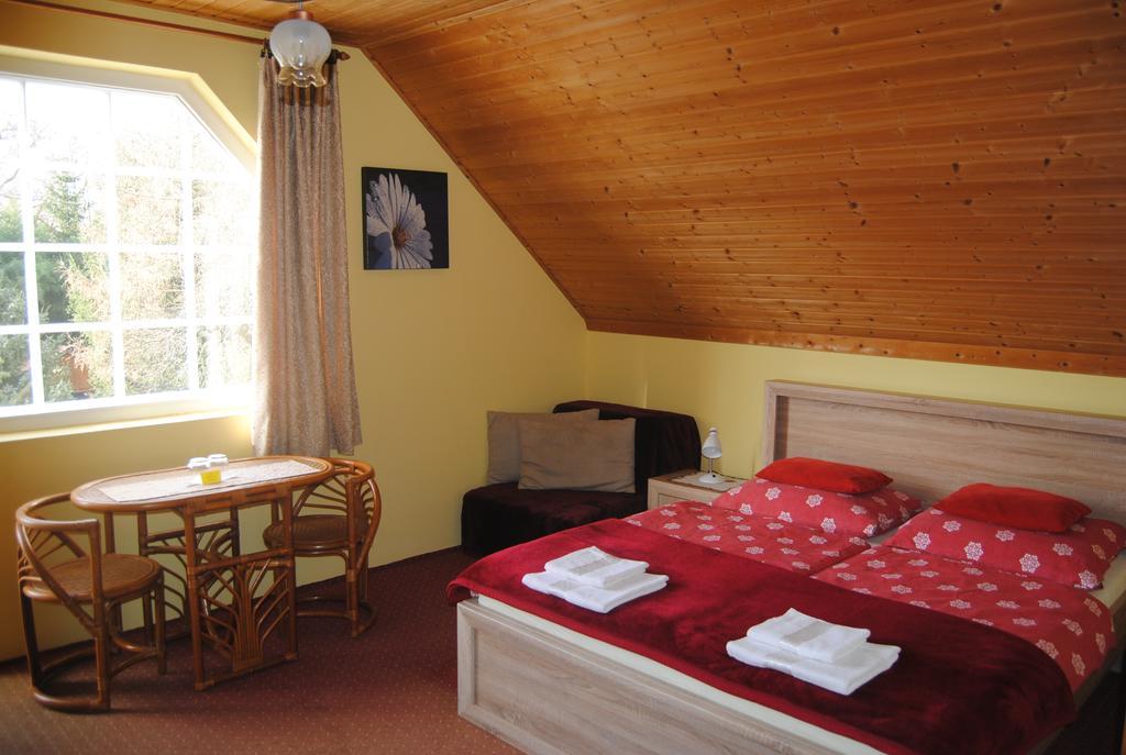 Villa Hedi Dunakiliti Εξωτερικό φωτογραφία