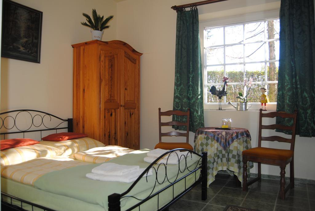 Villa Hedi Dunakiliti Εξωτερικό φωτογραφία