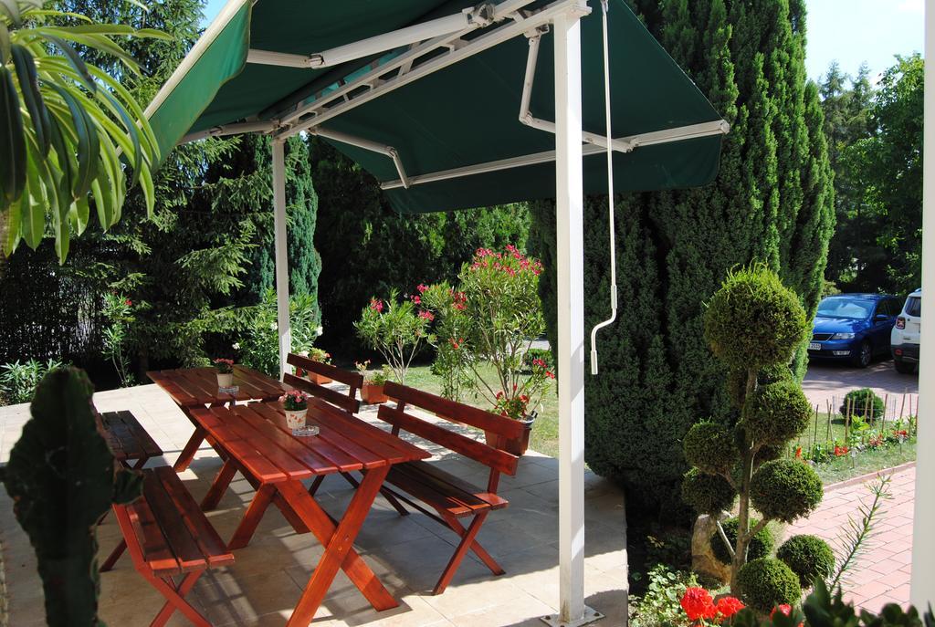 Villa Hedi Dunakiliti Εξωτερικό φωτογραφία